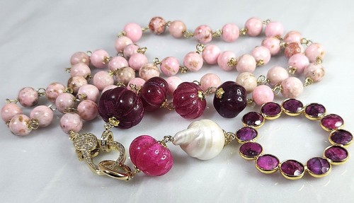 Collana sautoir con rubini