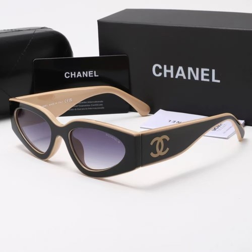 Chanel black cat - , eye