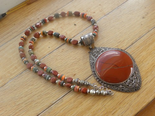 Collana perle panca diaspro
