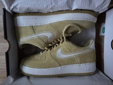 Nike Air Force 1 buff gold
