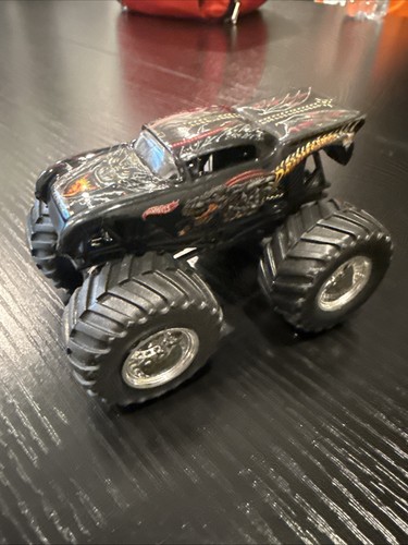 Monster jam dragons - dragons, breath