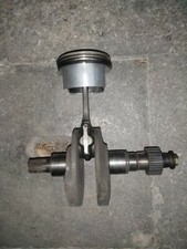 Pistone completo di biella e