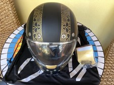 Casco SMK. Modello Mehndi