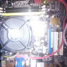 ASUS M3A76-CM Socket AM2, AMD Scheda Madre CPU 2,7 GHz 1 GB di RAM 