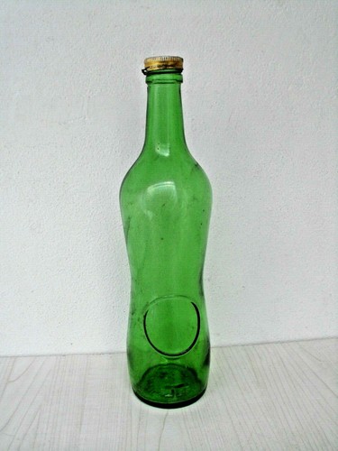 Bottiglia vintage rosso - rosso, antico