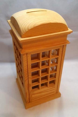 Salvadanaio legno forma - a,