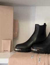 Articolo archivio 287. Stivaletti donna Miu Miu nr 35.