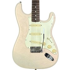 Fender Japan ST62 62"