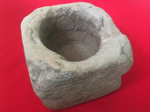 Medievale acqua santa - santa, stoppa