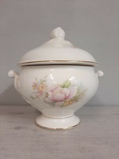 ZUPPIERA IN PORCELLANA MARCHIATA T. LIMOGES DELLA META' DEL 900