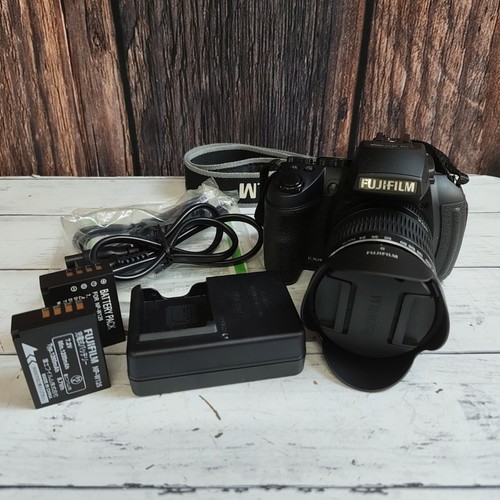Fujifilm finepix hs30exr - fujifilm,