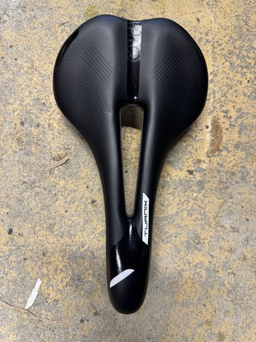 Sella pro turnix - pro, carbon