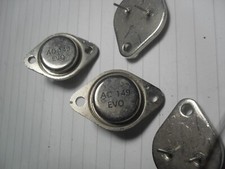 AD N° 2 AC149 transistor finale NPN metallico marcato EVO