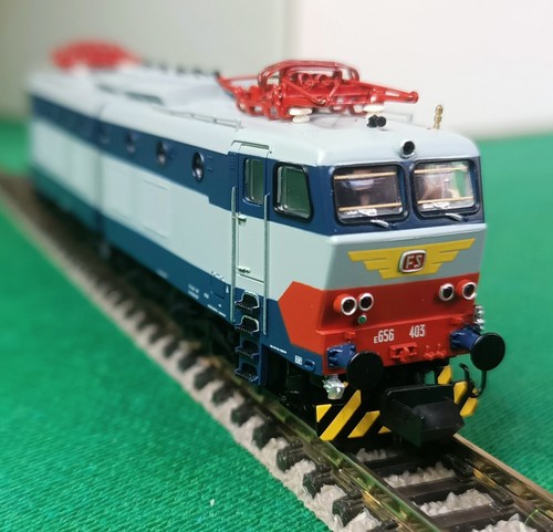 Arnold 2533 locomotiva e656 - arnold,