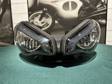 Faro Anteriore Triumph Street