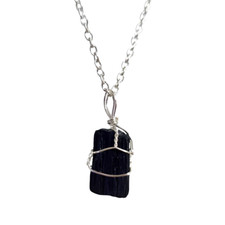 Collana con ciondolo in