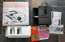 Proiettore diapositive autofocus Zeiss Ikon Ikolux 451 con scatola originale e manuale come nuovo!