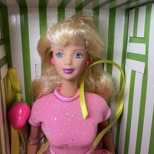 Strawberry sorbet barbie doll - sorbet,