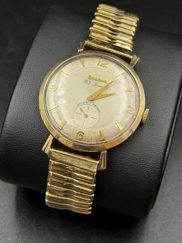 Orologio elegante uomo vintage