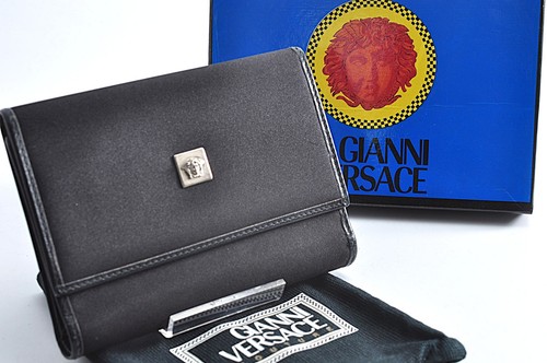 Gianni versace medusa - gianni,