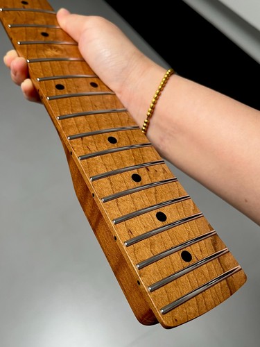 Grande headstock inox 22fret