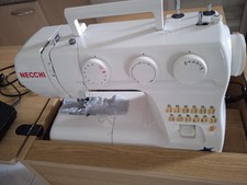 Macchina da cucire Necchi 215