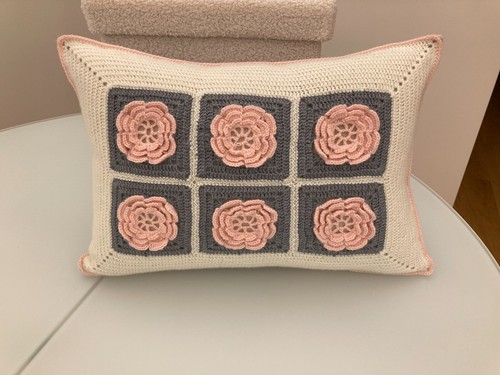 Cuscino arredo lavorazione