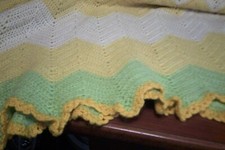 plaid scalda gambe o copertina in lana all uncinetto cm1.43 x 1,00 cm leggi...