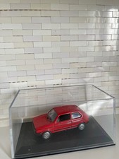 solido scala 1:43 VolksWaggen  golf GTI del 1977  colore rosso con vetrinetta