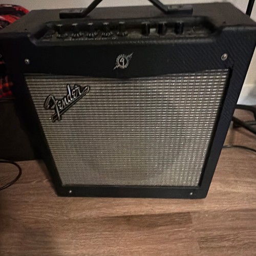 Fender mustang 40w modeling - ii,