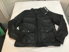 Giacca di pelle nera nuova con