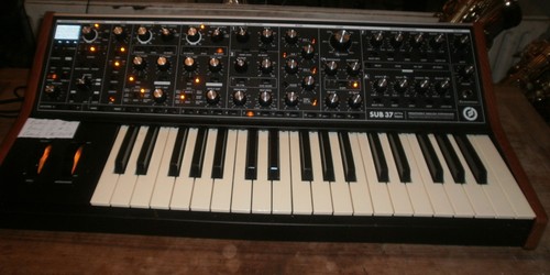Moog sub tribute - moog,