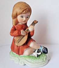 Statuetta CAPODIMONTE originale rappresentante giovane che suona