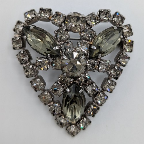 Vintage grey rhinestones - rhinestones, heart
