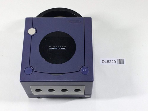 Game cube violet dol - cube,