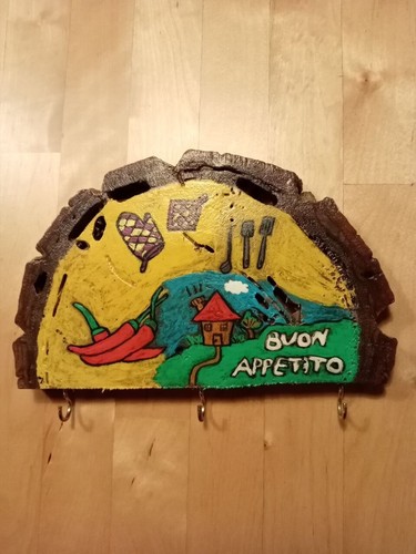 Oggetto artistico legno di - oggetto, su