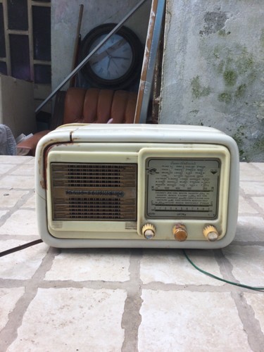 Radio bachelite trans - radio,