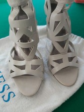Guess Sandali  originali  pelle mis. 36 e  1/2 , pari al nuovo 