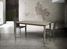 EXTENDABLE RECTANGULAR TABLE