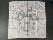 Foulard hermès intitulé vif - hermès,
