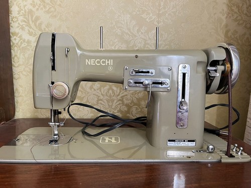 Macchina cucire necchi a - macchina,