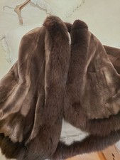 Pelliccia a Mantella Visone E