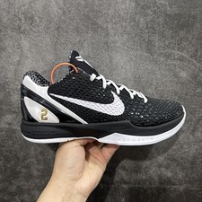 Nuove scarpe da ginnastica NK