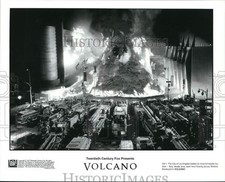 1997 Stampa Foto Lava scorre attraverso Wilshire Boulevard in "Vulcano" - lrp33189