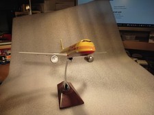Aereo cargo DHL Boeing 757 -