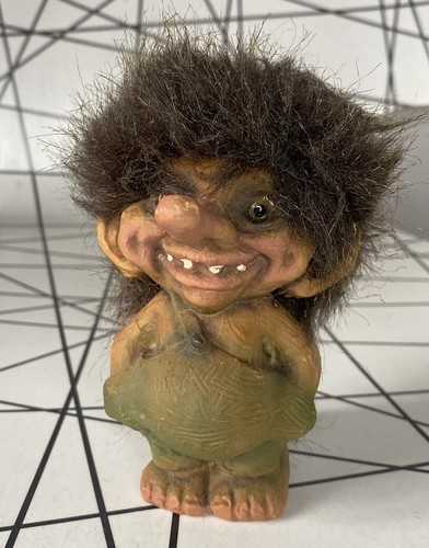 Vintage form troll - ny,