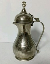 Antica brocca turca in metallo(?) con Incisioni.