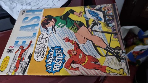 Flash williams con poster - flash,