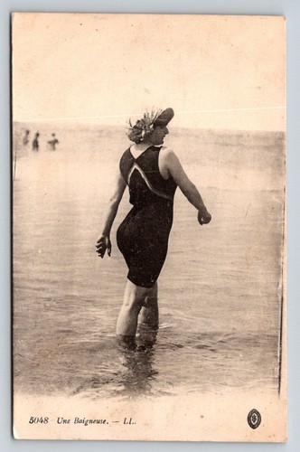 Cartolina francese 1916 donna