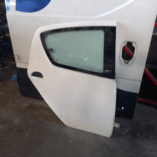 670030H010 Porta post. DX